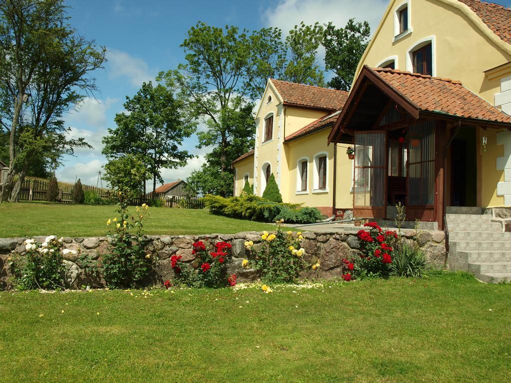 Dworek Szarki Exterior foto